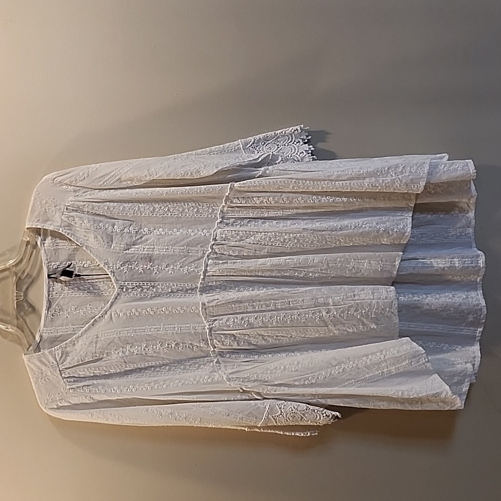 Care Noir White Baby doll top.
